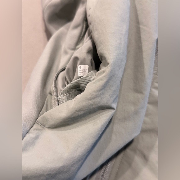 Lululemon Another Mile Jacket Jade Grey Sz 6 NWT - Picture 11 of 11